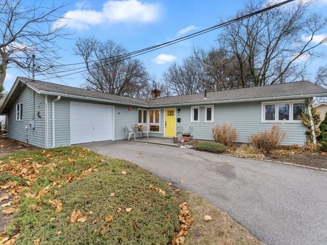 15 Rosslare Rd, Framingham, MA 01701