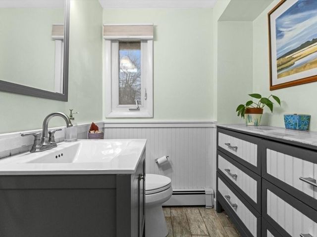 15 Rosslare Rd, Framingham, MA 01701