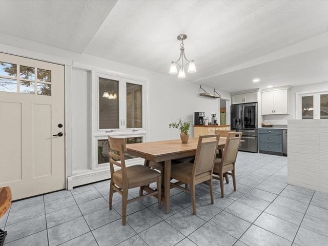 15 Rosslare Rd, Framingham, MA 01701