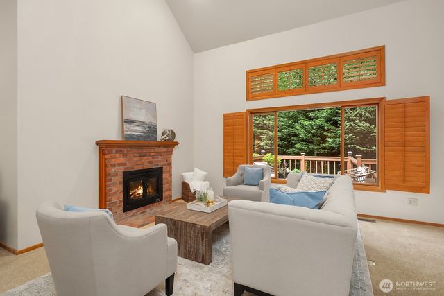 275 Mt Quay Drive NW, Issaquah, WA 98027