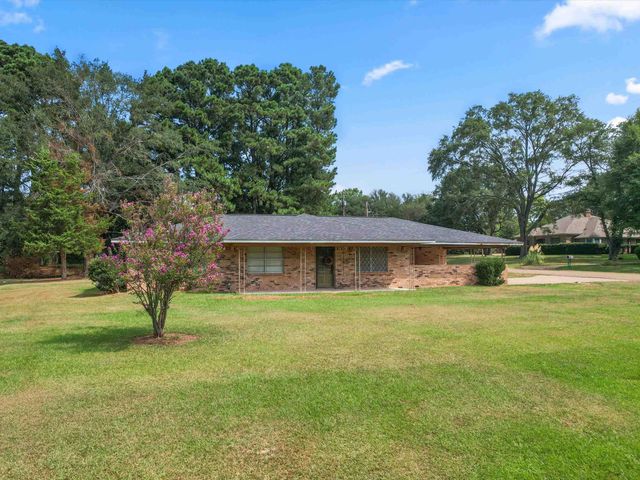 717 PECAN ST, Omaha, TX 75571