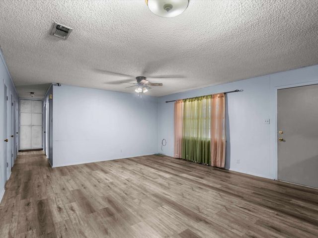 717 PECAN ST, Omaha, TX 75571