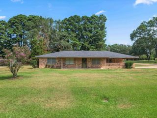 717 PECAN ST, Omaha, TX 75571