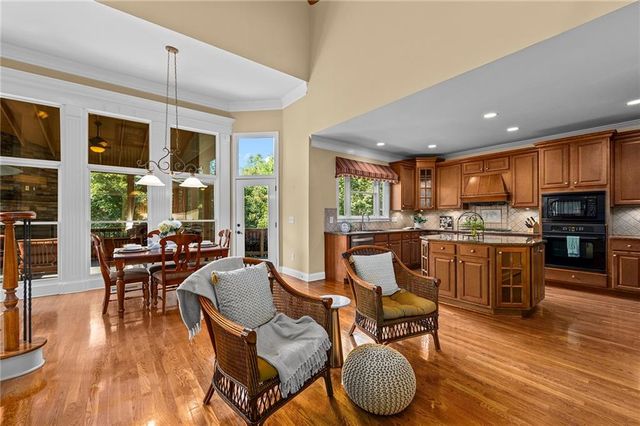 325 N Brooke Drive, Canton, GA 30115