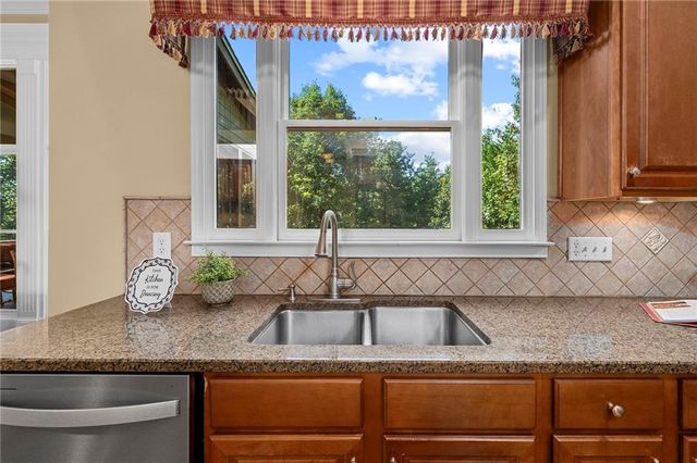 325 N Brooke Drive, Canton, GA 30115