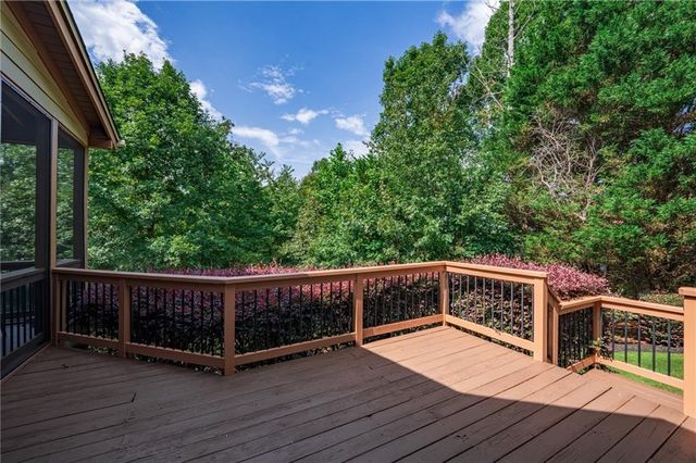 325 N Brooke Drive, Canton, GA 30115