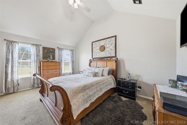11915 N 108th East Avenue, Collinsville, OK 74021