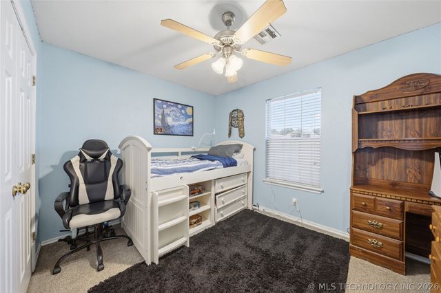 11915 N 108th East Avenue, Collinsville, OK 74021