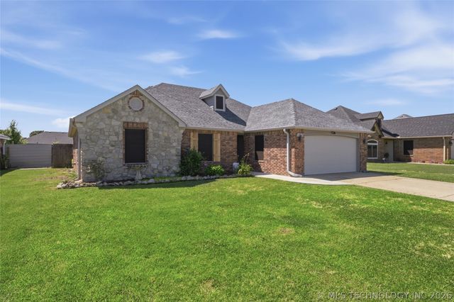 11915 N 108th East Avenue, Collinsville, OK 74021