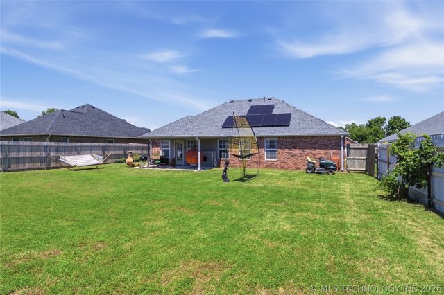11915 N 108th East Avenue, Collinsville, OK 74021
