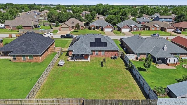 11915 N 108th East Avenue, Collinsville, OK 74021