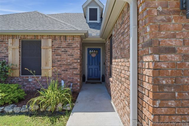 11915 N 108th East Avenue, Collinsville, OK 74021
