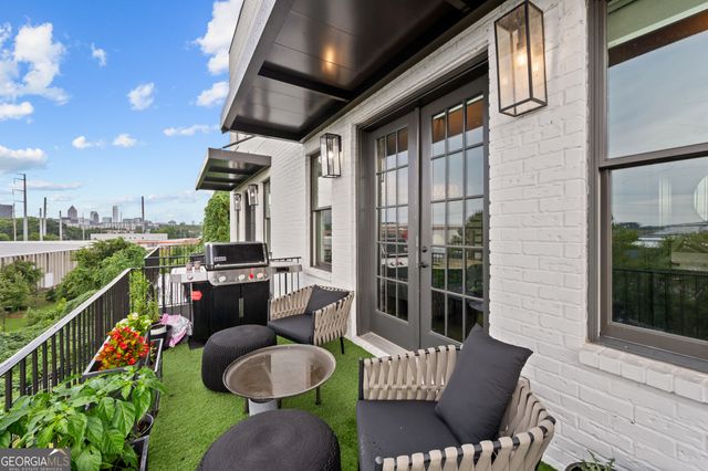 1075 Robert Smalls Way, Atlanta, GA 30318