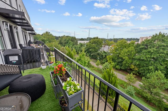 1075 Robert Smalls Way, Atlanta, GA 30318