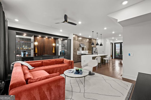 1075 Robert Smalls Way, Atlanta, GA 30318