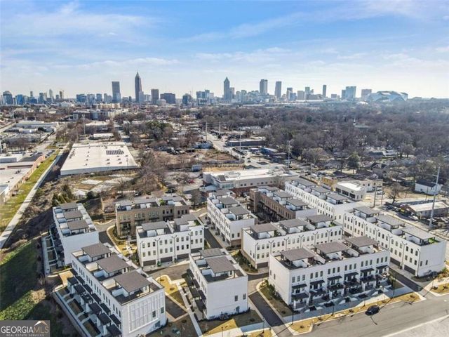 1075 Robert Smalls Way, Atlanta, GA 30318
