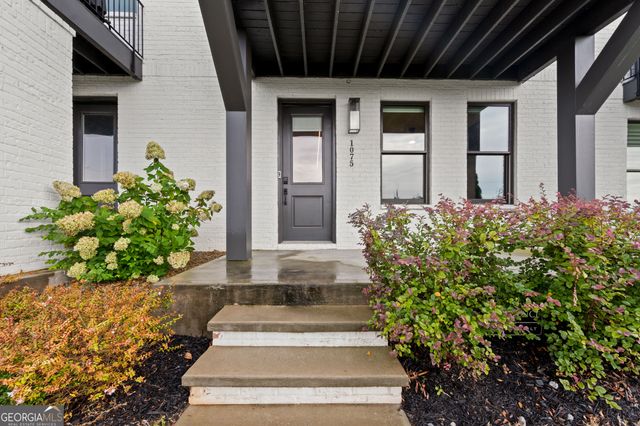 1075 Robert Smalls Way, Atlanta, GA 30318