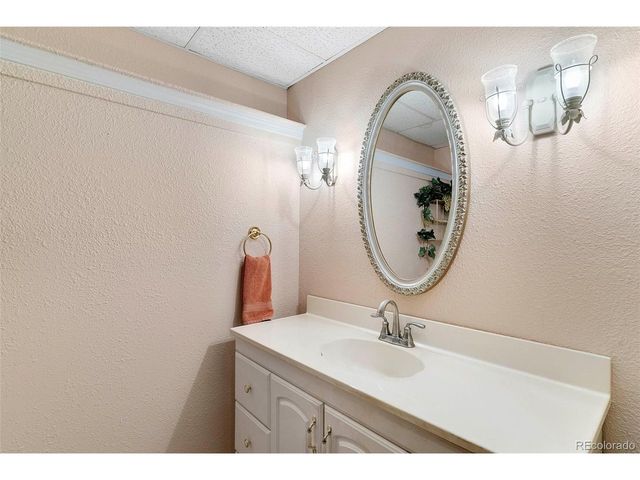 15993 E Loyola Dr, Aurora, CO 80013