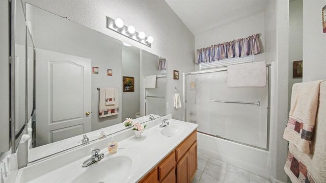 5037 Countryvale Dr, Salida, CA 95368
