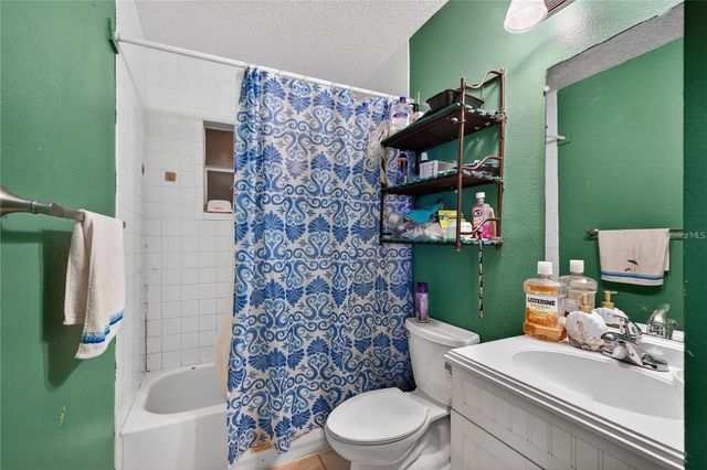 1400 N SIMPSON STREET, Mount Dora, FL 32757