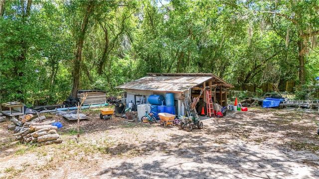1400 N SIMPSON STREET, Mount Dora, FL 32757
