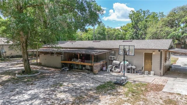 1400 N SIMPSON STREET, Mount Dora, FL 32757