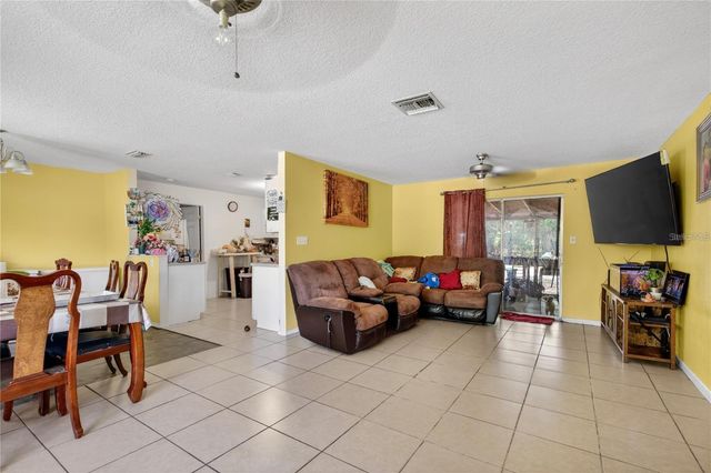 1400 N SIMPSON STREET, Mount Dora, FL 32757