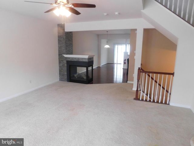 12705 BEDFORD GLEN WAY, Woodbridge, VA 22192