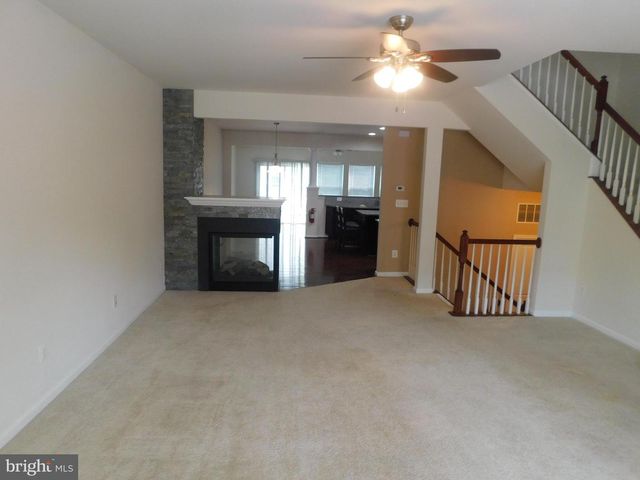 12705 BEDFORD GLEN WAY, Woodbridge, VA 22192