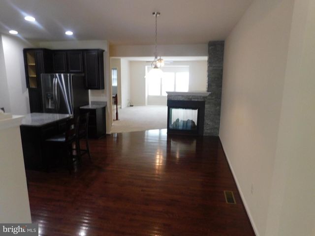 12705 BEDFORD GLEN WAY, Woodbridge, VA 22192