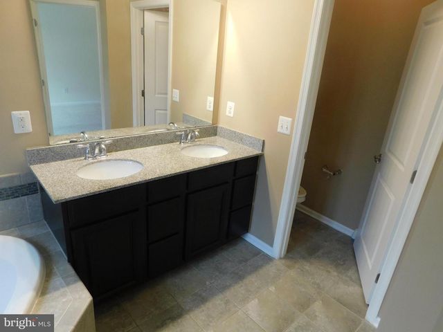 12705 BEDFORD GLEN WAY, Woodbridge, VA 22192