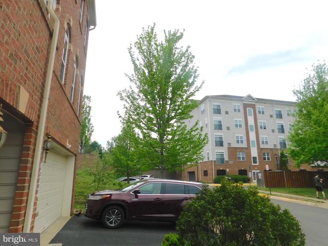 12705 BEDFORD GLEN WAY, Woodbridge, VA 22192