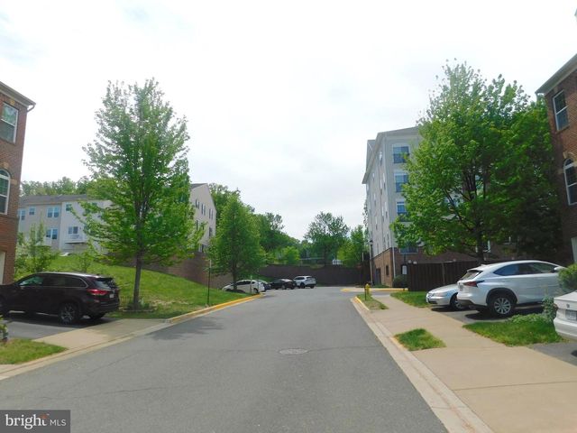 12705 BEDFORD GLEN WAY, Woodbridge, VA 22192