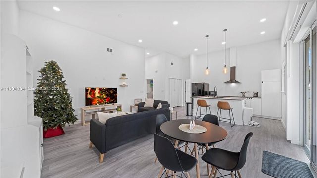 1222 Nelson Rd N, Cape Coral, FL 33993