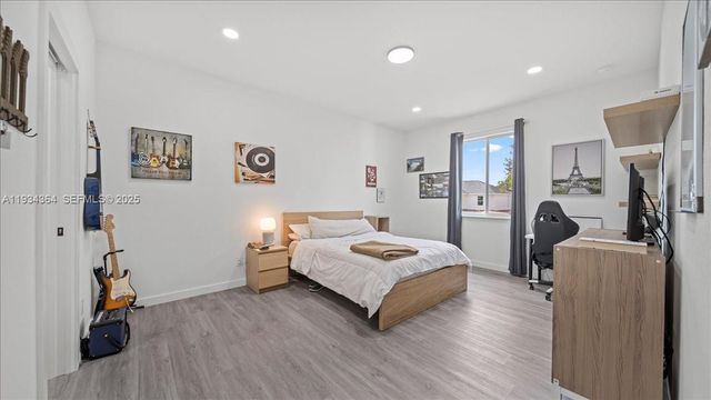 1222 Nelson Rd N, Cape Coral, FL 33993