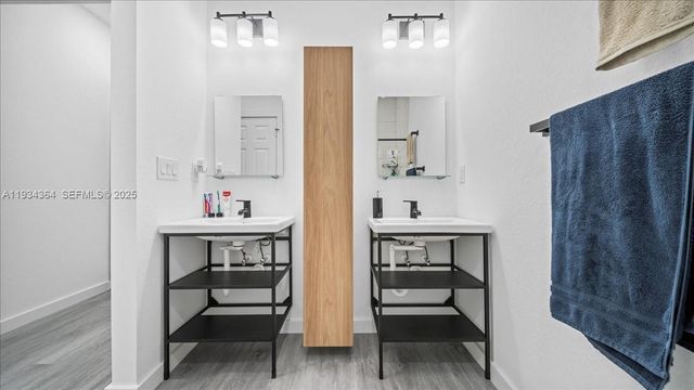 1222 Nelson Rd N, Cape Coral, FL 33993