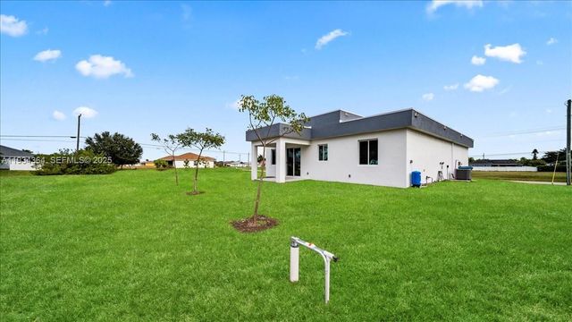 1222 Nelson Rd N, Cape Coral, FL 33993