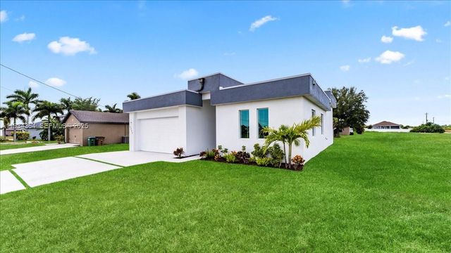 1222 Nelson Rd N, Cape Coral, FL 33993