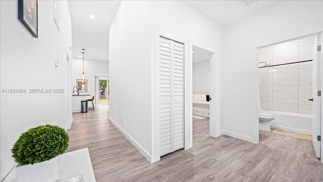 1222 Nelson Rd N, Cape Coral, FL 33993