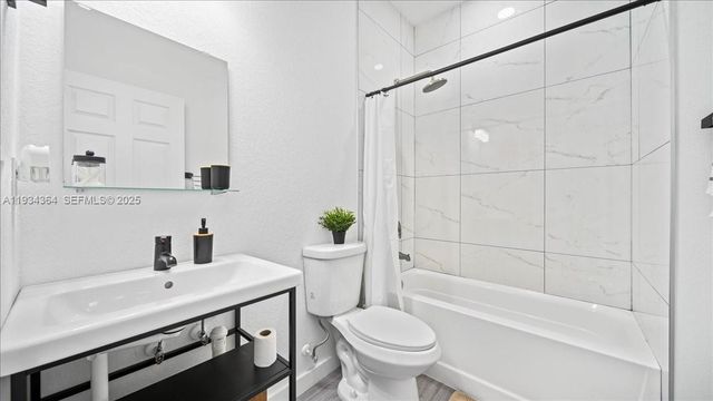 1222 Nelson Rd N, Cape Coral, FL 33993