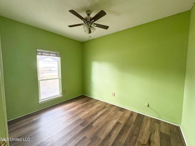 12059 Five Oaks Circle, Gulfport, MS 39503