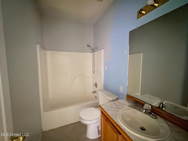 12059 Five Oaks Circle, Gulfport, MS 39503