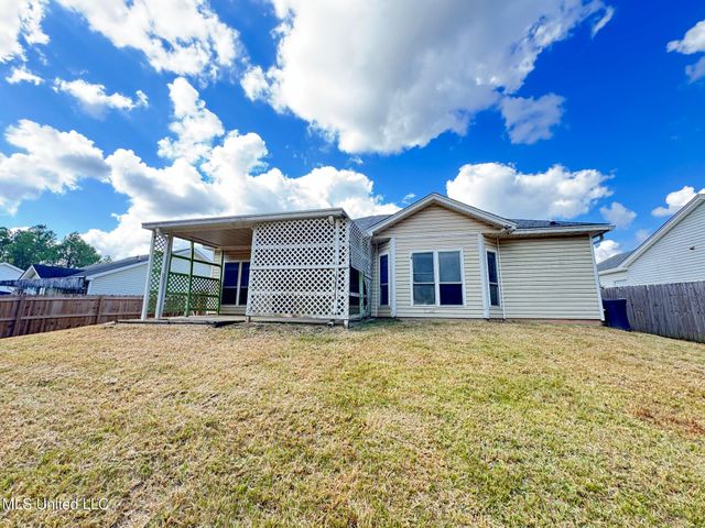 12059 Five Oaks Circle, Gulfport, MS 39503