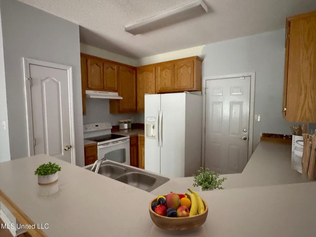 12059 Five Oaks Circle, Gulfport, MS 39503