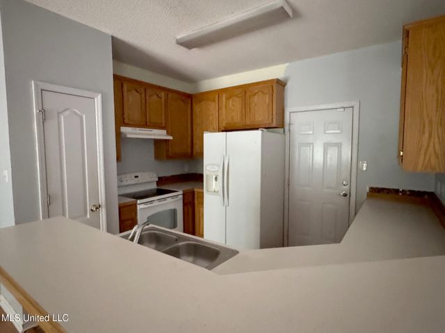 12059 Five Oaks Circle, Gulfport, MS 39503