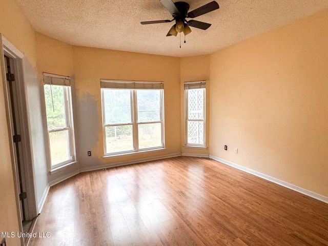 12059 Five Oaks Circle, Gulfport, MS 39503