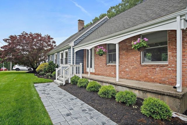 25 Indian Hill Road, Woburn, MA 01801