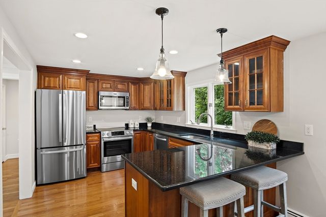 25 Indian Hill Road, Woburn, MA 01801