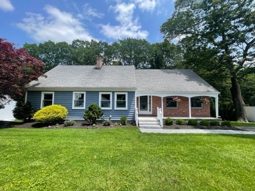 25 Indian Hill Road, Woburn, MA 01801