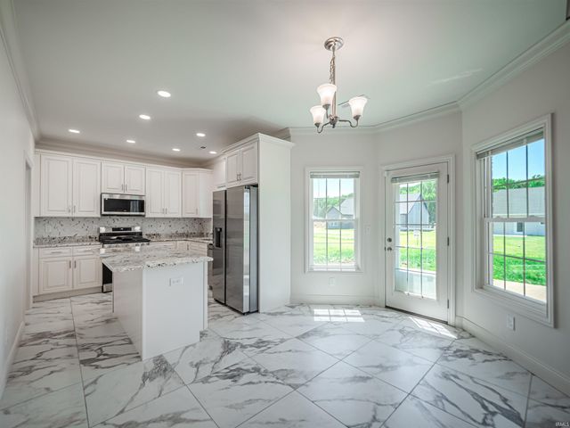 1535 Venture Drive, Evansville, IN 47711